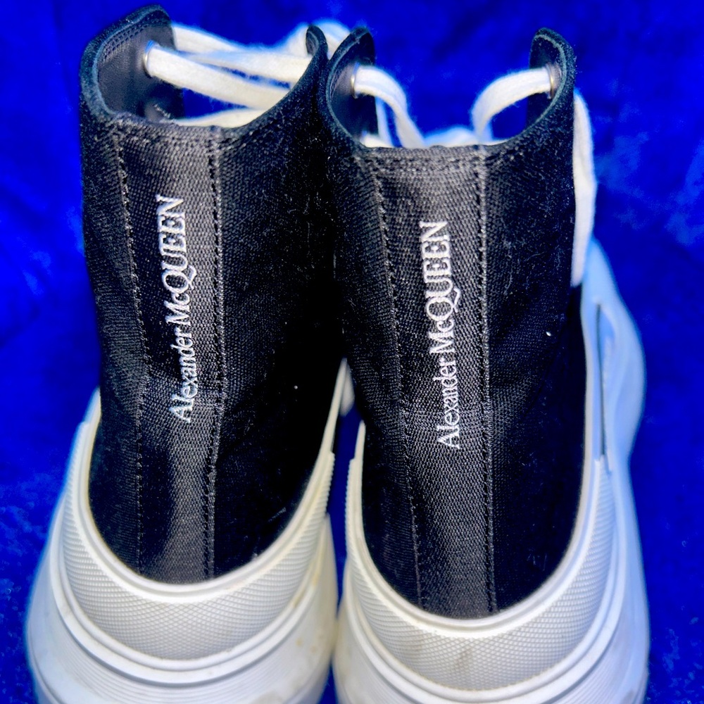 Alexander McQueen Black and White